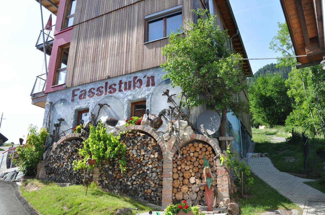 Erdhaeuser Und Apartments Mit Seeblick Und Alleinlage Weissensee Kültér fotó