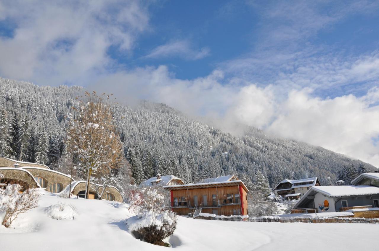 Erdhaeuser Und Apartments Mit Seeblick Und Alleinlage Weissensee Kültér fotó